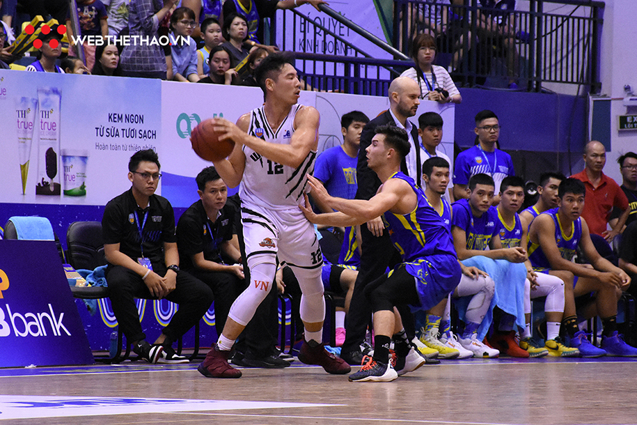 Justin Young xuất sắc đạt triple-double, Thang Long Warriors bắn hạ City Wings ngay tại HXH